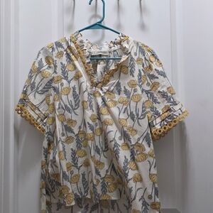NWT Callie Mac Yellow Floral top